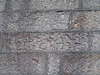 Guisseny, Eglise, Inscription sur les murs (4)
